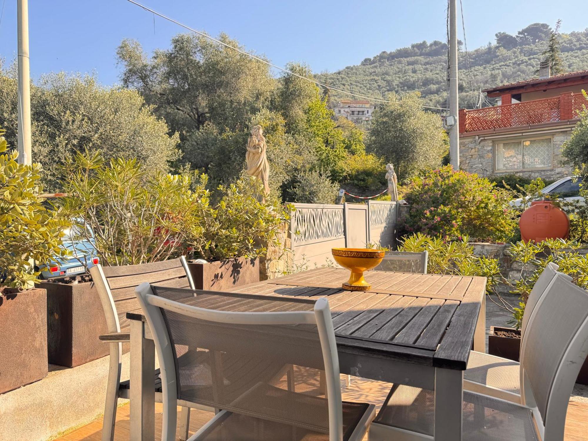 Casa Bisou Italia Wifi Et Parking Free Privato Villa Diano San Pietro Buitenkant foto